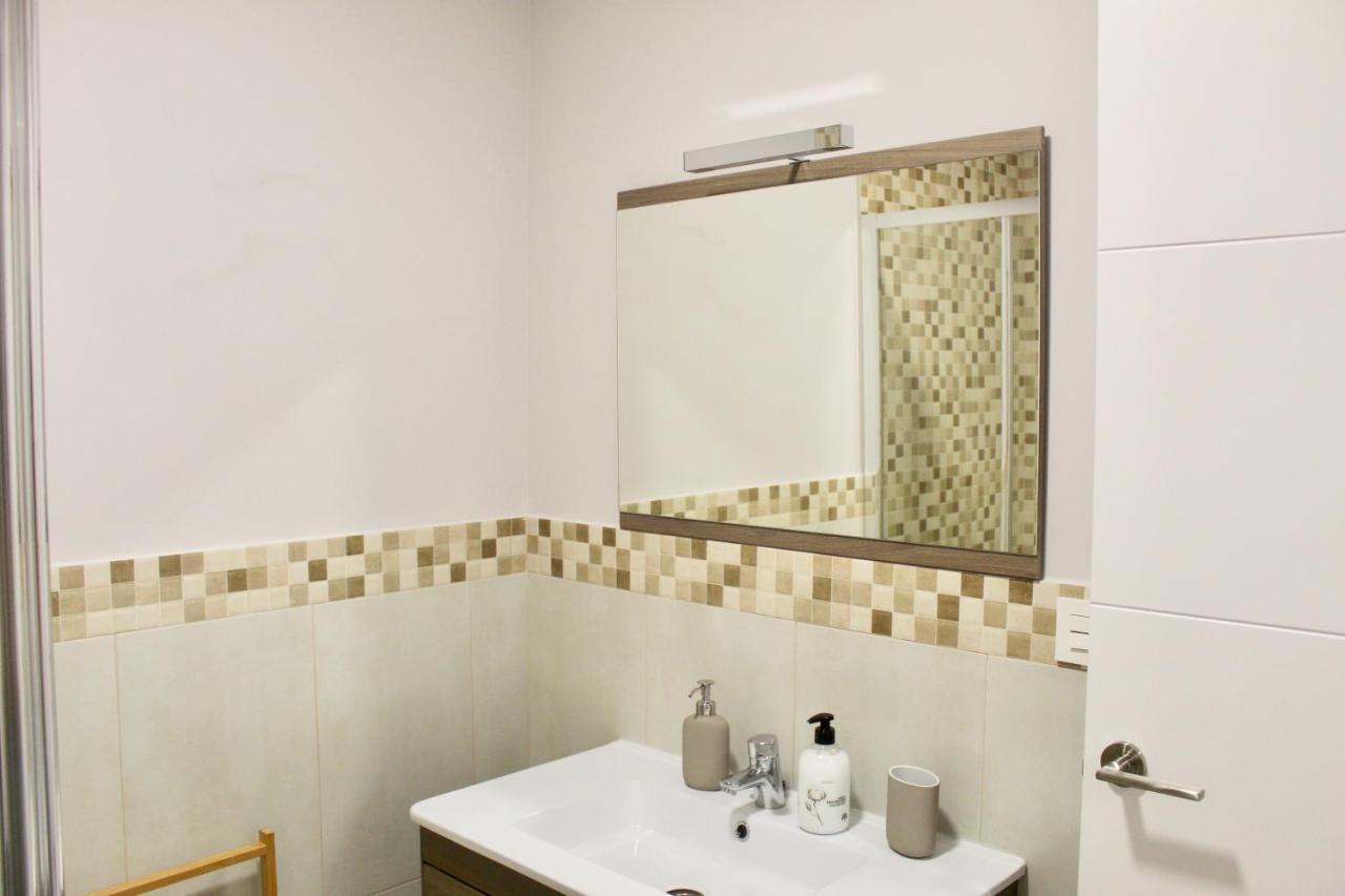 דירות א-קורוניה Moderno Apartamento En El Centro De Coruna מראה חיצוני תמונה